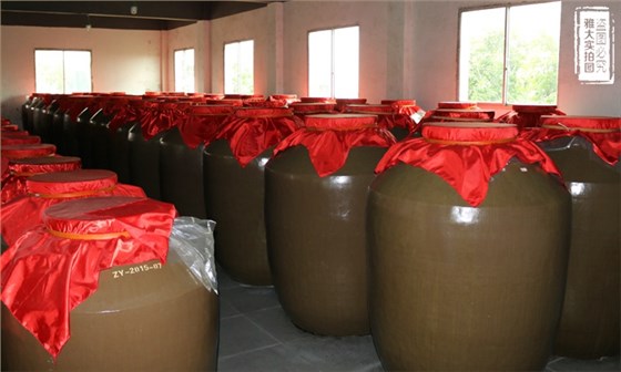 購白酒蒸餾設備做散酒的釀友，怎樣才能保其的存放質(zhì)量？