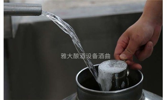 釀酒設(shè)備廠家|酸對(duì)白酒的影響到底有多大？