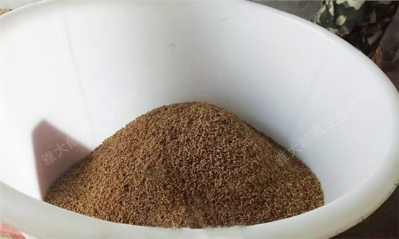 4-大麥-用酒廠釀酒設(shè)備制作大麥酒要注意什么？大麥酒傳統(tǒng)釀酒技術(shù)1