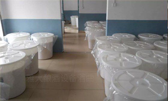 夏季用酒廠(chǎng)釀酒設(shè)備液態(tài)發(fā)酵，除3大基礎(chǔ)工作外的6個(gè)細(xì)節(jié)