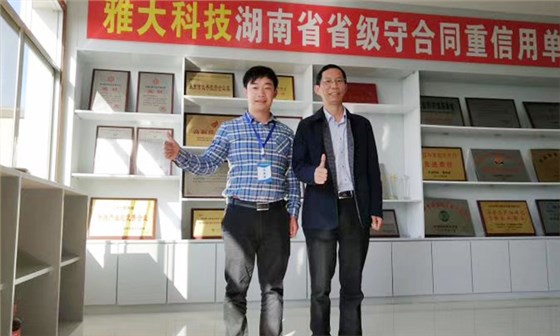 李樹(shù)剛用糧食釀酒設(shè)備做酒，成功辦理食品小作坊登記證的奧秘-01