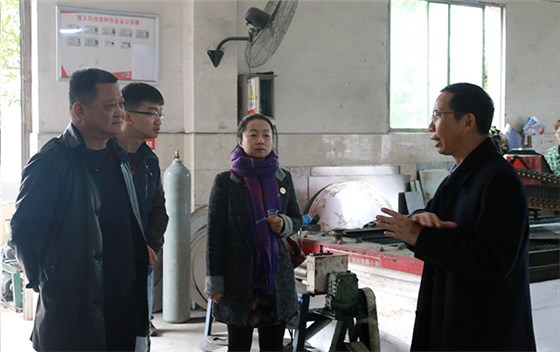 雅大果酒產(chǎn)業(yè)創(chuàng)新發(fā)展座談會(huì)于12月4日在雅大隆重召開！-12