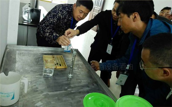 據(jù)說這款新工藝釀酒設(shè)備只出高度酒，真相是這樣&hellip;&hellip;-04