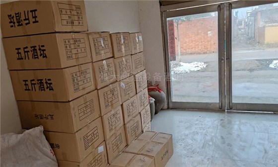 17-案例生料釀酒受口感限制市場打不開，有了這套小型釀酒設(shè)備后&hellip;&hellip;