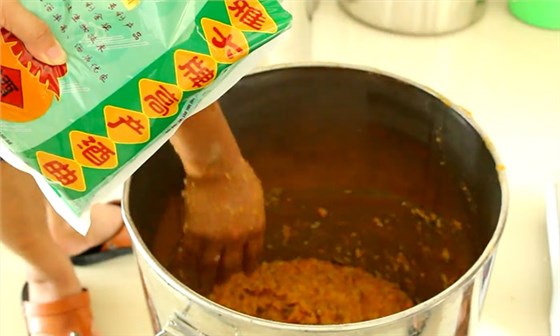 8.10-8步教您用小型酒廠釀酒設(shè)備釀造紅薯酒，純實操！5