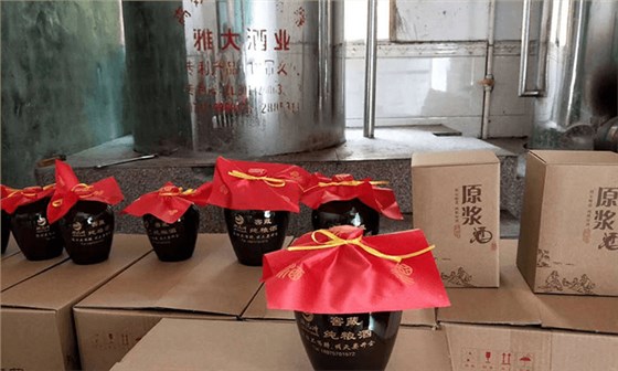 白酒釀造設(shè)備蒸餾的純糧酒灌瓶后，怎樣避免渾濁、沉淀現(xiàn)象？ 4