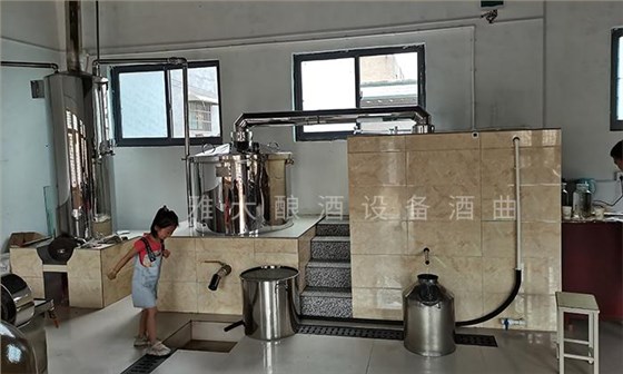 開啟&ldquo;種酒&rdquo;全新白酒營(yíng)銷模式，打造小型酒廠釀酒設(shè)備特色純糧窖藏酒坊！ 3