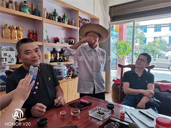 夏季用不銹鋼釀酒設(shè)備做酒，這3大白酒市場一定要把握??！1