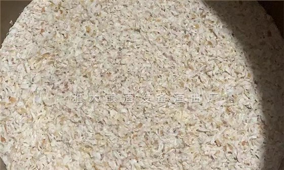 用果酒釀酒設備將荔枝釀成酒，提升果農利潤和市場競爭力 7