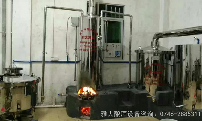 用雅大白酒生產(chǎn)設(shè)備時(shí)，為什么建議緩火蒸酒，大火追尾？