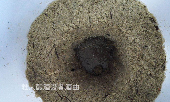 用蒸酒設備烤甘蔗酒