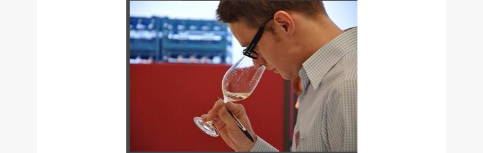 從白酒生產(chǎn)設(shè)備中出來的純糧酒到底啥味，你清楚嗎？