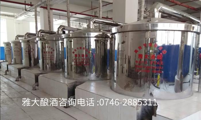 用釀白酒設(shè)備做純糧酒的小酒坊做窖藏酒更有優(yōu)勢(shì)！