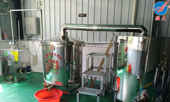 電加熱釀酒設(shè)備做酒，如何利用陳釀?wù){(diào)味酒增加白酒口感？-02