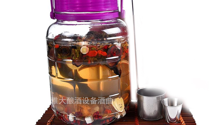 鮮鹿茸泡酒處理方法，選擇蒸汽釀酒設(shè)備釀制的固態(tài)酒好嗎？-04