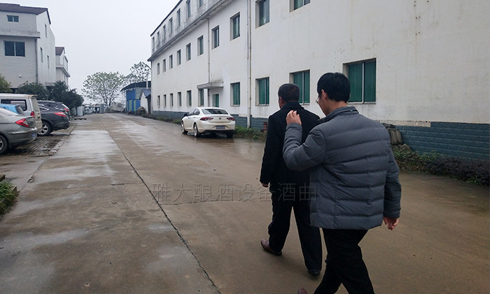 雅大全套釀酒設備終于圓了寧叔的田園釀酒夢！-05