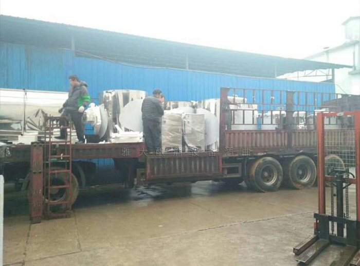 從事白酒行業(yè)10年的李總，為何要一次選購5套雅大大型釀酒設(shè)備？-03