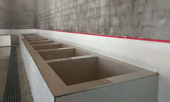 警惕！春季用白酒釀酒設(shè)備做酒，忽略這3點(diǎn)將導(dǎo)致釀酒失??！-02-窖池