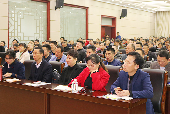 雅大科技董事長(zhǎng)率團(tuán)隊(duì)7人參加