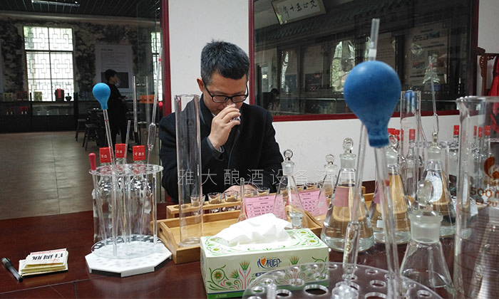 通過色澤、口感等綜合評價