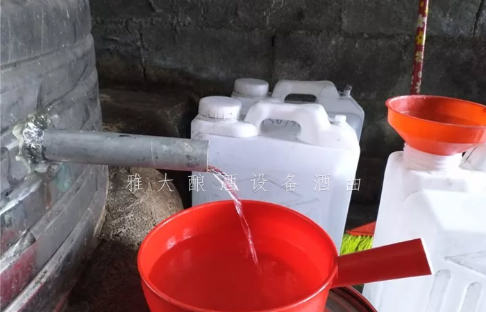 8.25-兵哥哥用雅大制酒設(shè)備釀出湄江招牌旅游產(chǎn)品，月凈賺3萬4