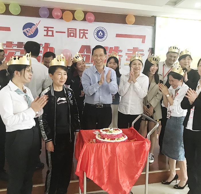 唱響勞動，創(chuàng)造幸福 雅大&ldquo;五一&rdquo;表彰大會順利舉行 11