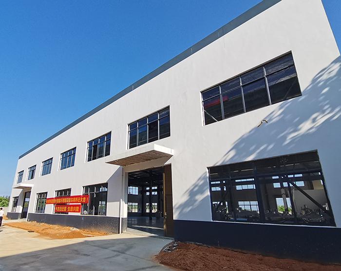 熱烈慶祝雅大智能不銹鋼釀酒設(shè)備廠喬遷大吉 2