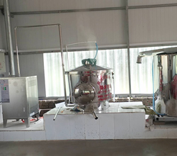 自從朱大哥換了這款全自動釀酒設(shè)備后，生意突然火了起來！