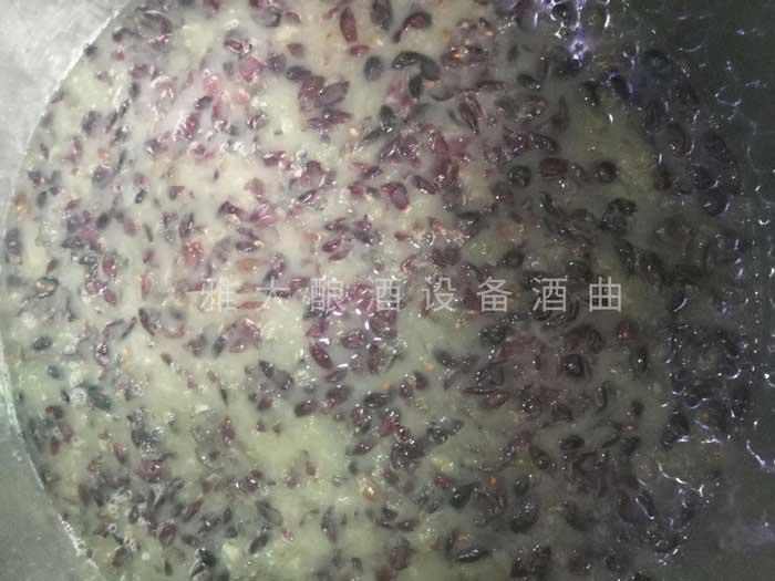 用果酒釀酒設(shè)備釀葡萄酒，到底要不要去葡萄皮？ 5