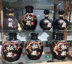 受疫情影響沒了工作，一套小型燒酒設(shè)備開酒坊撬動“大就業(yè)”