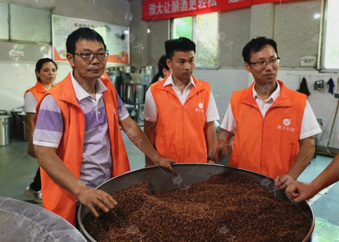 在家吹空調(diào)不香嗎，他們?yōu)槭裁疵爸崾顏?lái)雅大考察？ 11