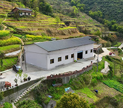 引進(jìn)大型釀酒設(shè)備做傳統(tǒng)糧食酒，酒壇里“釀”出生活好滋味