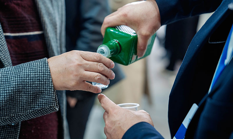 白酒苦味調(diào)控與風(fēng)味平衡，來自老師傅的釀酒經(jīng)驗分享 1