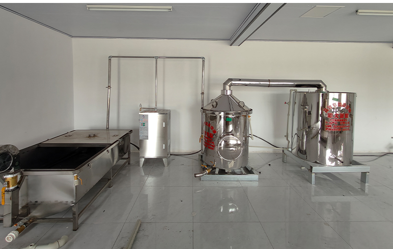 雅大釀酒設(shè)備廠(chǎng)家合作客戶(hù)新疆葉河源紅棗酒 3